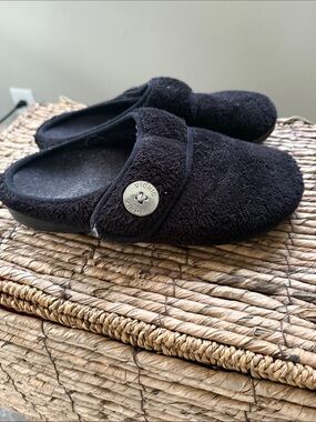 Vionic Black Sadie  Comfort Slipper